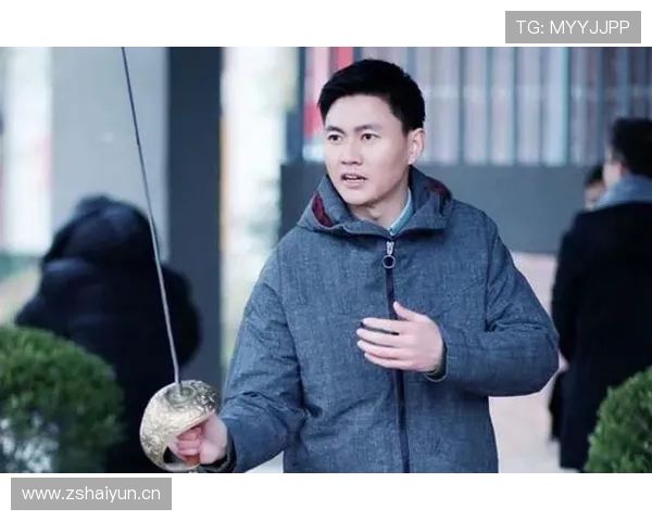 仲满家的刀法比他击剑还狠？